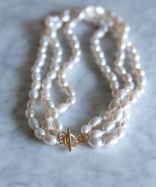 Triple hot sale pearl choker